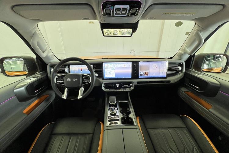 Used BAIC Off-Road BJ40 2024 2.0T All-New Urban Hunter Edition Chivalrous Style Interior 4
