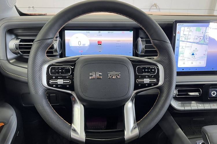 Used BAIC Off-Road BJ40 2024 2.0T All-New Urban Hunter Edition Chivalrous Style Interior 5