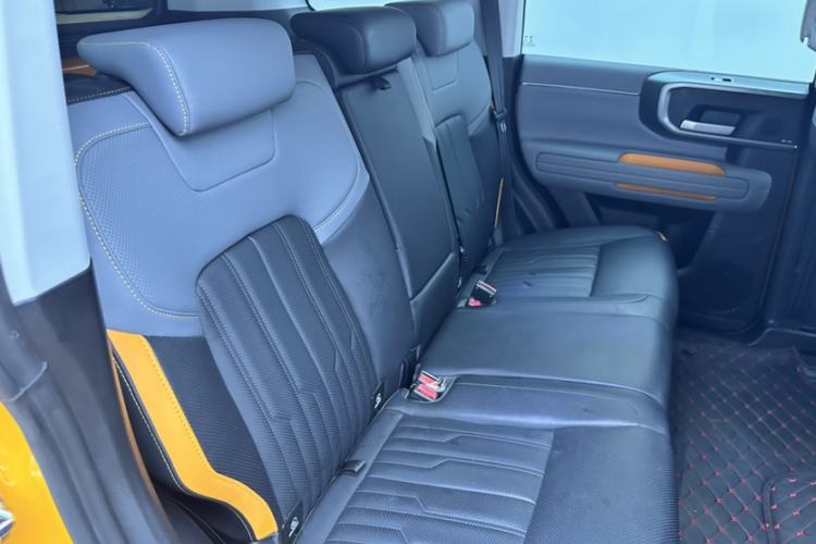 Used BAIC Off-Road BJ40 2024 2.0T All-New Urban Hunter Edition Chivalrous Style Interior 7