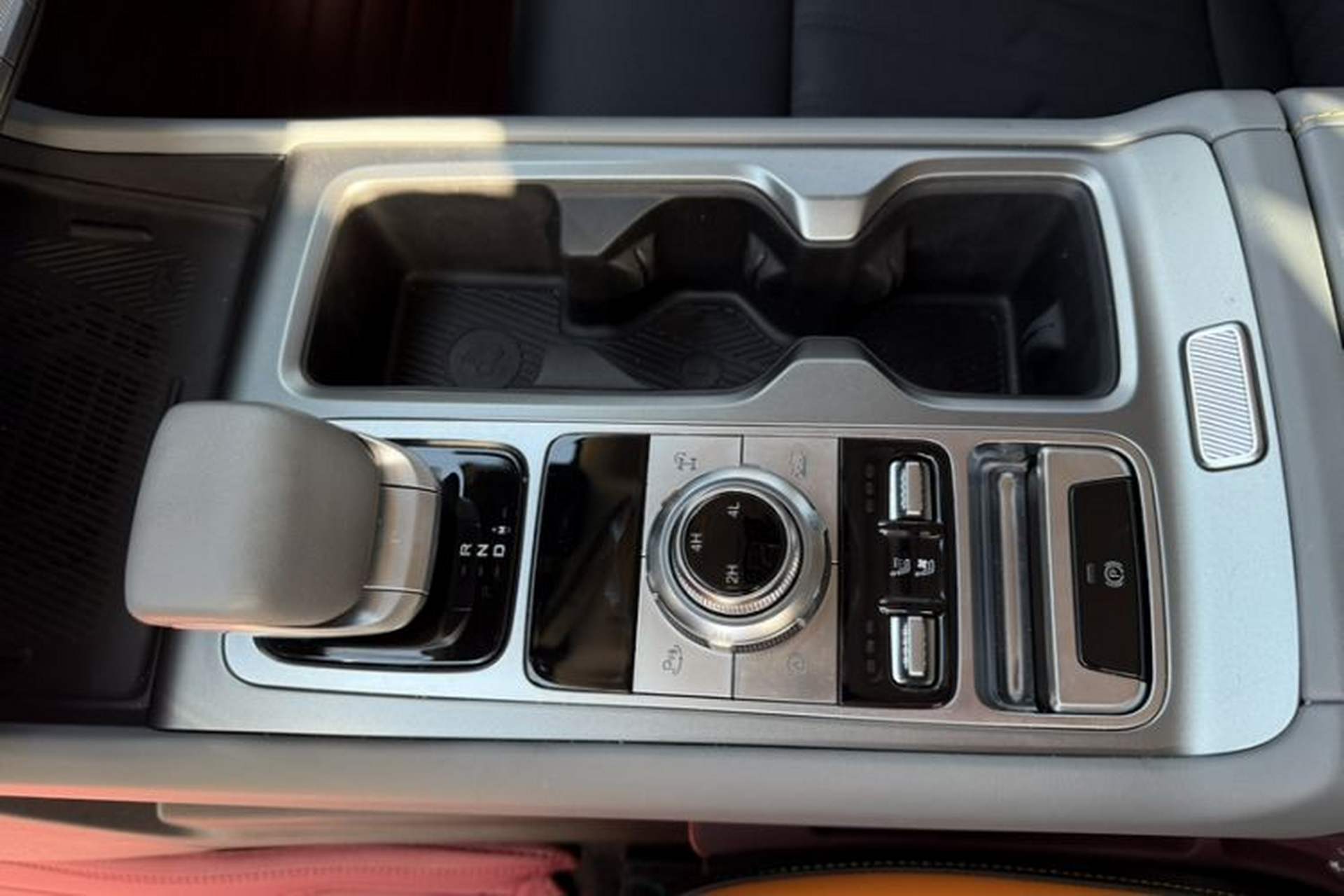 Used BAIC Off-Road BJ40 2024 2.0T All-New Urban Hunter Edition Chivalrous Style Interior 7