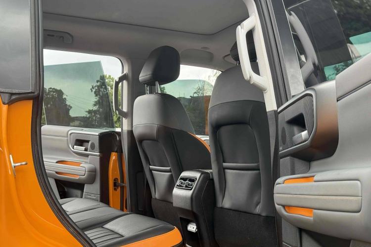 Used BAIC Off-Road BJ40 2024 2.0T All-New Urban Hunter Edition Ultimate Version Interior 9