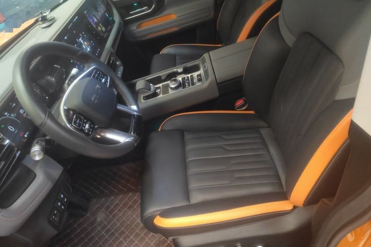 Used BAIC Off-Road BJ40 2024 2.0T All-New Urban Hunter Edition Chivalrous Style Left Front Seat