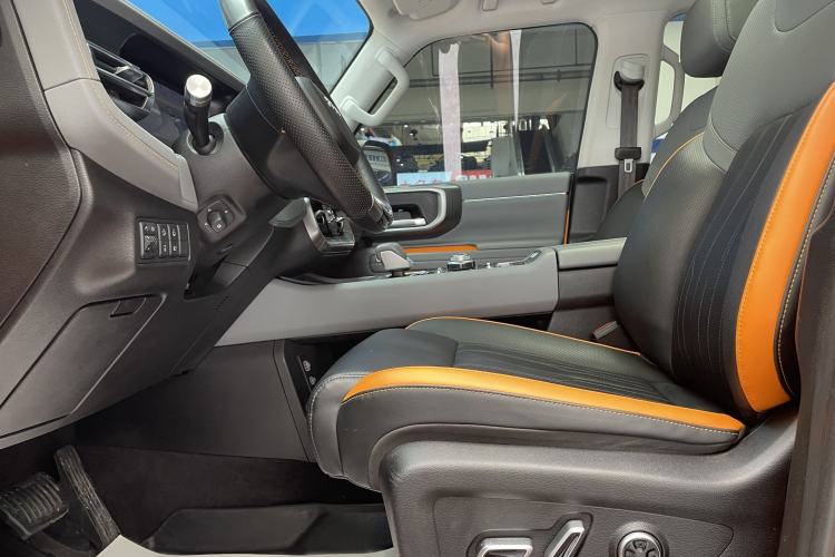 Used BAIC Off-Road BJ40 2024 2.0T All-New Urban Hunter Edition Ultimate Version Left Front Seat