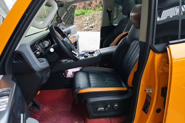 Used BAIC Off-Road BJ40 2024 2.0T All-New Urban Hunter Edition Chivalrous Style Left Front Seat