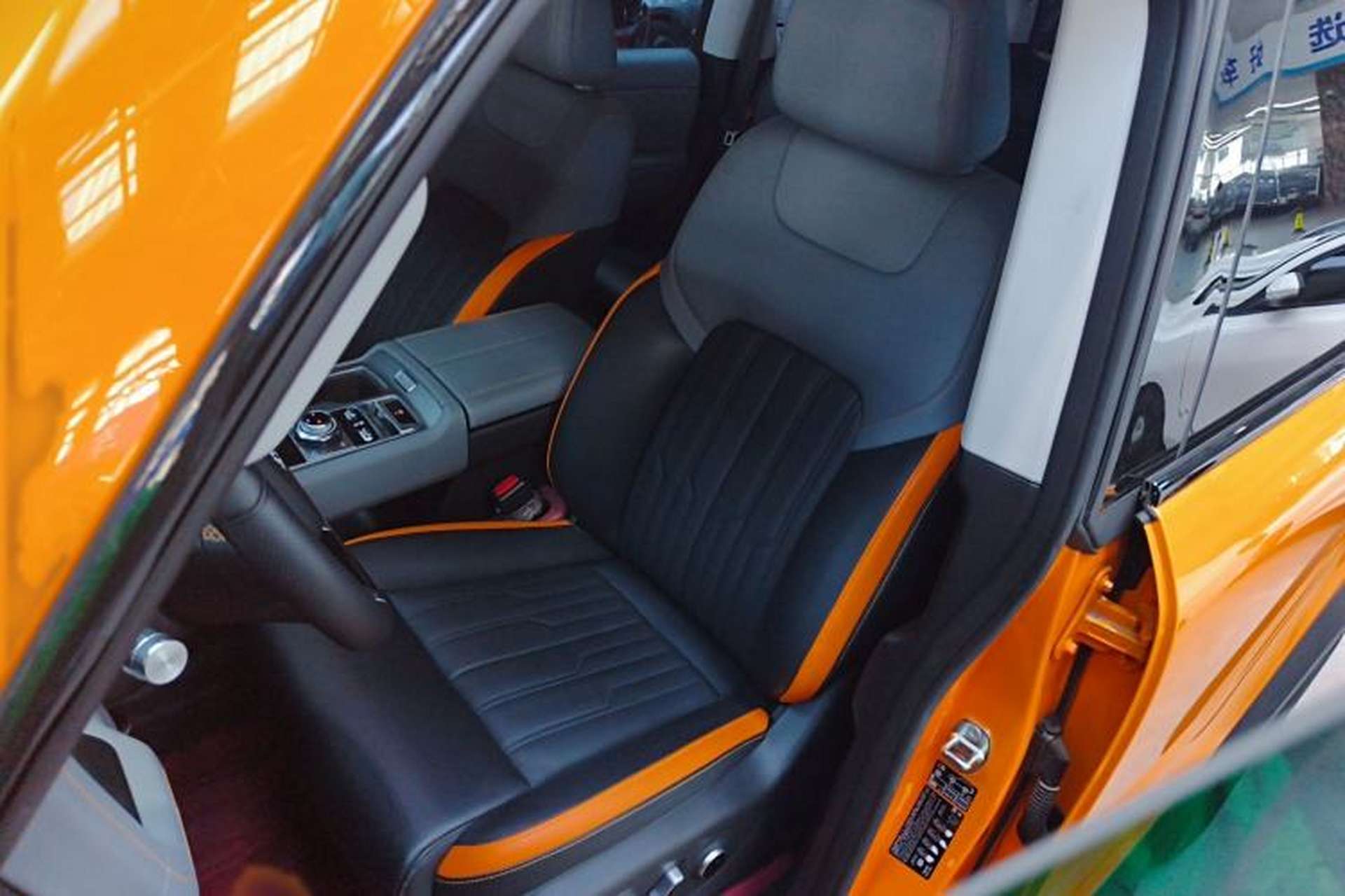 Used BAIC Off-Road BJ40 2024 2.0T All-New Urban Hunter Edition Chivalrous Style Left Front Seat