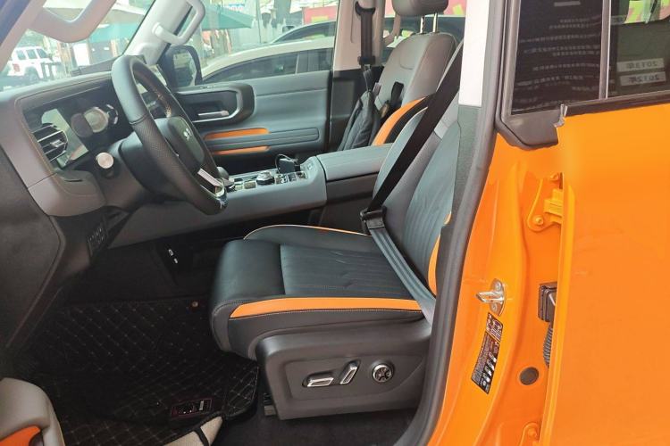 Used BAIC Off-Road BJ40 2024 2.0T All-New Urban Hunter Edition Chivalrous Style Left Front Seat