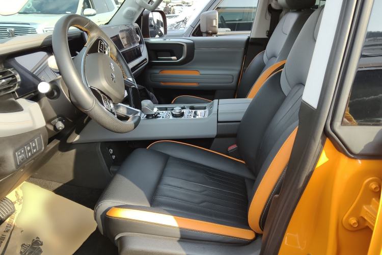 Used BAIC Off-Road BJ40 2024 2.0T All-New Urban Hunter Edition Ultimate Version Left Front Seat