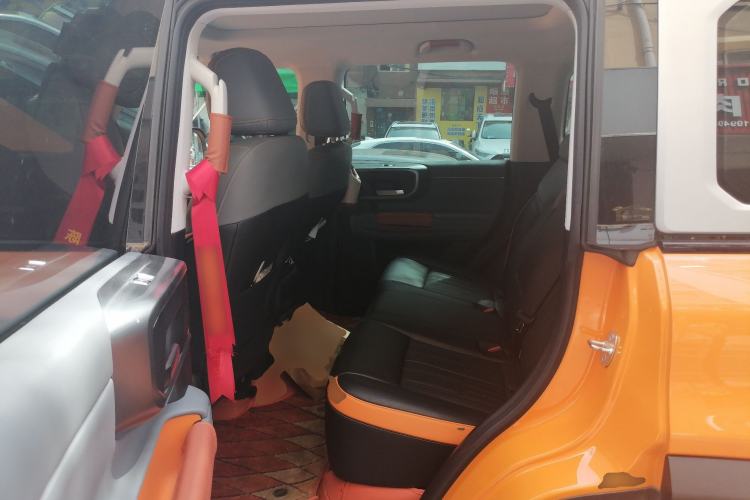 Used BAIC Off-Road BJ40 2024 2.0T All-New Urban Hunter Edition Chivalrous Style Left Rear Seat