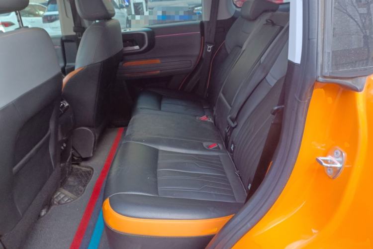 Used BAIC Off-Road BJ40 2024 2.0T All-New Urban Hunter Edition Chivalrous Style Left Rear Seat