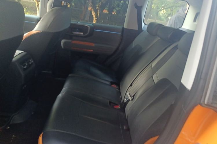 Used BAIC Off-Road BJ40 2024 2.0T All-New Urban Hunter Edition Chivalrous Style Left Rear Seat