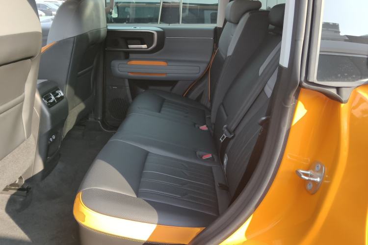 Used BAIC Off-Road BJ40 2024 2.0T All-New Urban Hunter Edition Ultimate Version Left Rear Seat