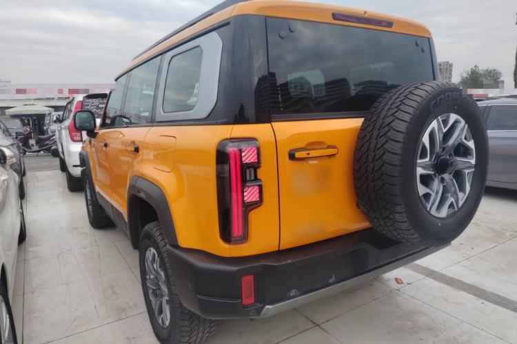 Used BAIC Off-Road BJ40 2024 2.0T All-New Urban Hunter Edition Ultimate Version Left Side