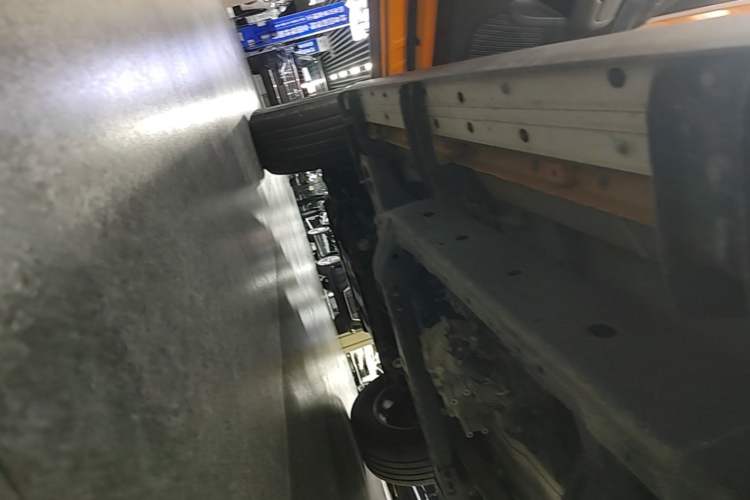 Used BAIC Off-Road BJ40 2024 2.0T All-New Urban Hunter Edition Chivalrous Style Left Side Sill