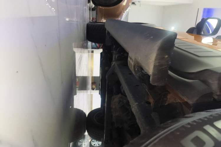 Used BAIC Off-Road BJ40 2024 2.0T All-New Urban Hunter Edition Ultimate Version Left Side Sill