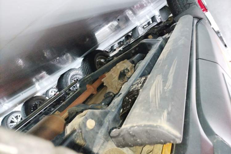 Used BAIC Off-Road BJ40 2024 2.0T All-New Urban Hunter Edition Ultimate Version Left Side Sill