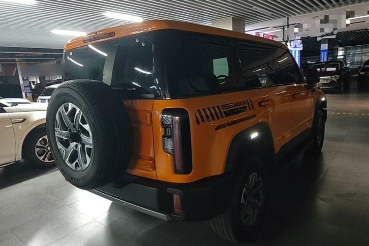 Used BAIC Off-Road BJ40 2024 2.0T All-New Urban Hunter Edition Chivalrous Style Rear Right 45 Deg