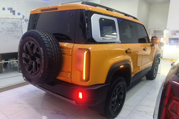 Used BAIC Off-Road BJ40 2024 2.0T All-New Urban Hunter Edition Ultimate Version Rear Right 45 Deg