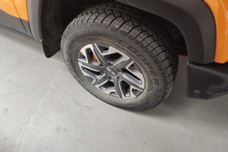 Used BAIC Off-Road BJ40 2024 2.0T All-New Urban Hunter Edition Ultimate Version Right Front Wheel Hub