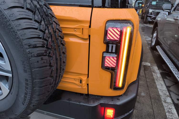 Used BAIC Off-Road BJ40 2024 2.0T All-New Urban Hunter Edition Ultimate Version Right Rear Taillight
