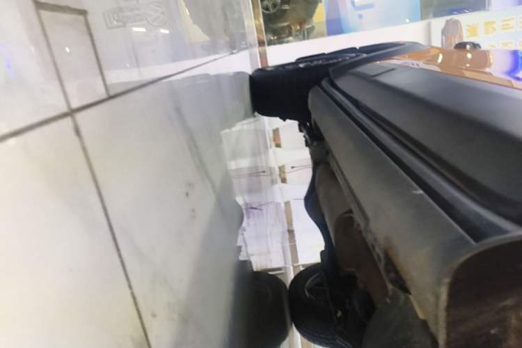Used BAIC Off-Road BJ40 2024 2.0T All-New Urban Hunter Edition Ultimate Version Right Side Sill