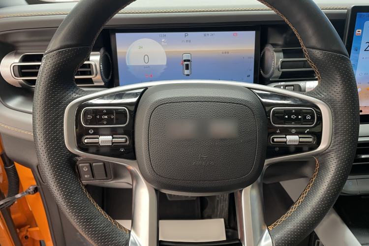 Used BAIC Off-Road BJ40 2024 2.0T All-New Urban Hunter Edition Ultimate Version Steering Wheel