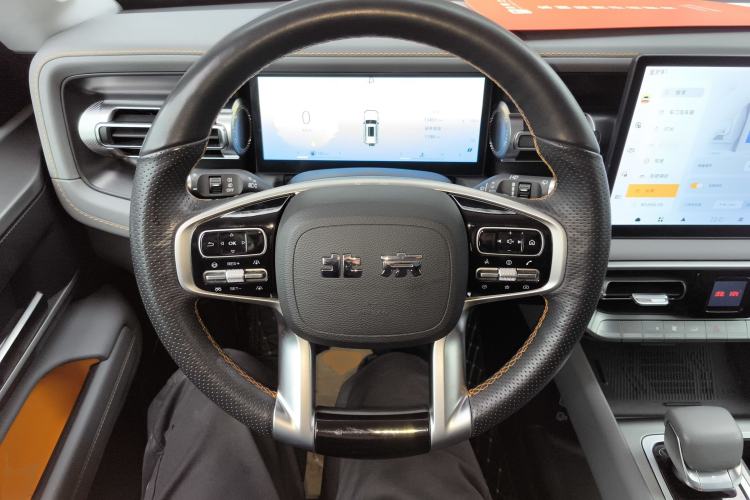 Used BAIC Off-Road BJ40 2024 2.0T All-New Urban Hunter Edition Ultimate Version Steering Wheel