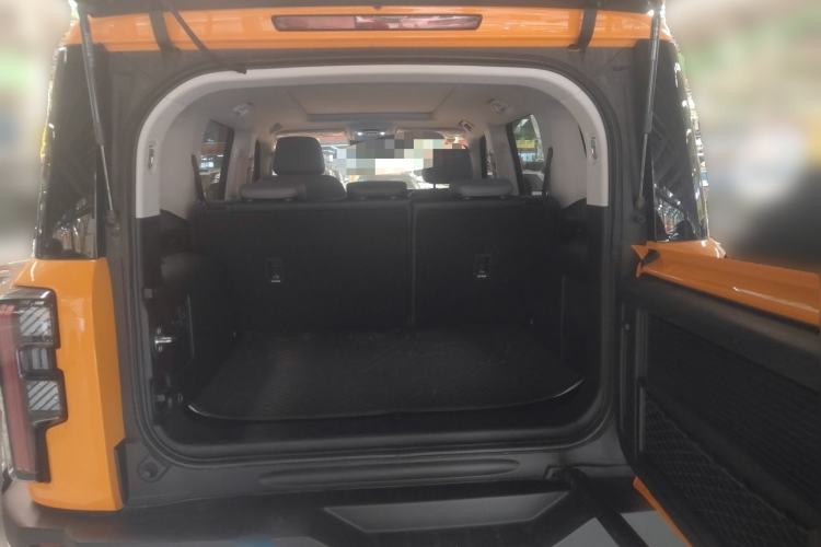 Used BAIC Off-Road BJ40 2024 2.0T All-New Urban Hunter Edition Chivalrous Style Trunk