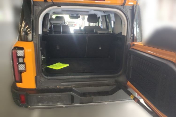 Used BAIC Off-Road BJ40 2024 2.0T All-New Urban Hunter Edition Ultimate Version Trunk
