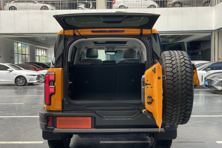 Used BAIC Off-Road BJ40 2024 2.0T All-New Urban Hunter Edition Ultimate Version Trunk