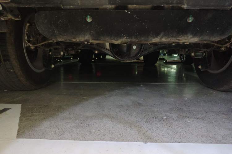 Used BAIC Off-Road BJ40 2026 Model 2.0T Gasoline Standard Edition Chassis Rear