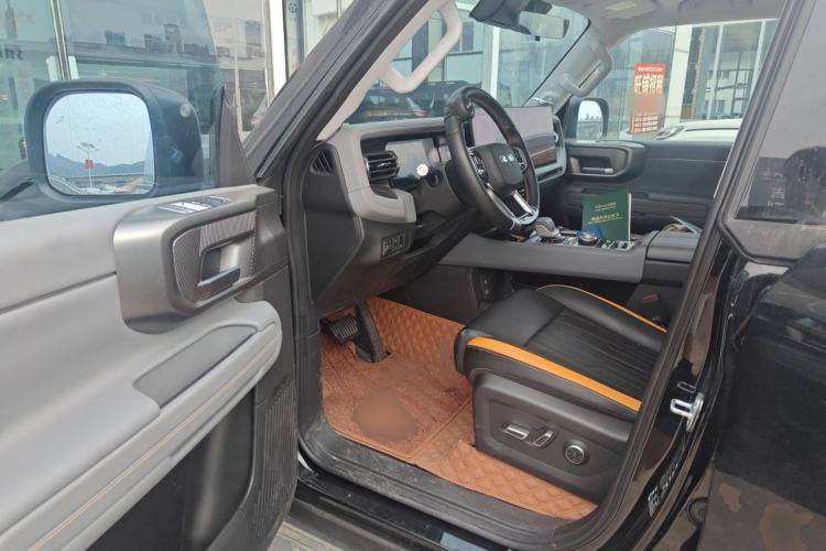 Used BAIC Off-Road BJ40 2026 2.0D Giant Screen Diesel Version Driver Seat