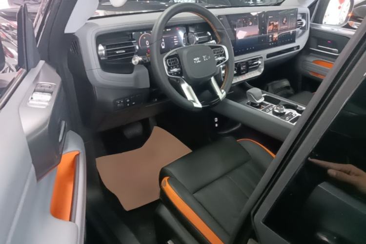 Used BAIC Off-Road BJ40 2026 Model 2.0T Gasoline Standard Edition Driver Seat