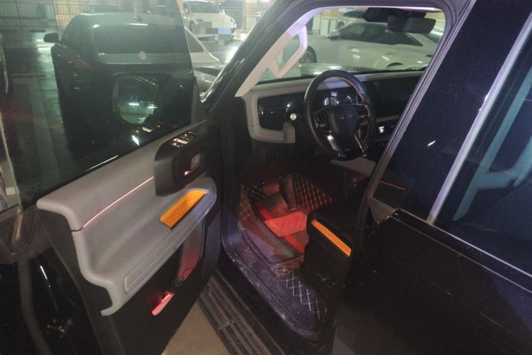 Used BAIC Off-Road BJ40 2026 Model 2.0T Gasoline Standard Edition Driver Seat