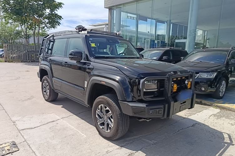 Used BAIC Off-Road BJ40 2026 Model 2.0T Gasoline Standard Edition Front Right 45 Deg