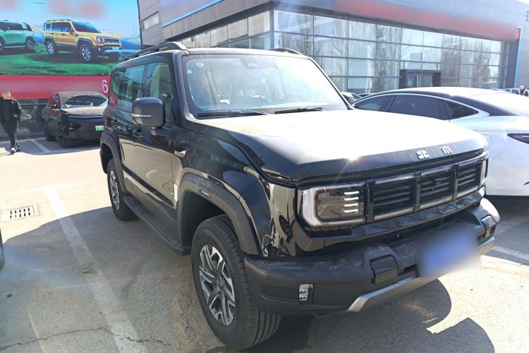 Used BAIC Off-Road BJ40 2026 Model 2.0T Gasoline Standard Edition Front Right 45 Deg