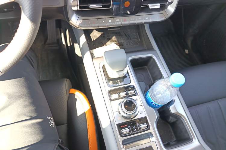 Used BAIC Off-Road BJ40 2026 Model 2.0T Gasoline Standard Edition Gear Lever