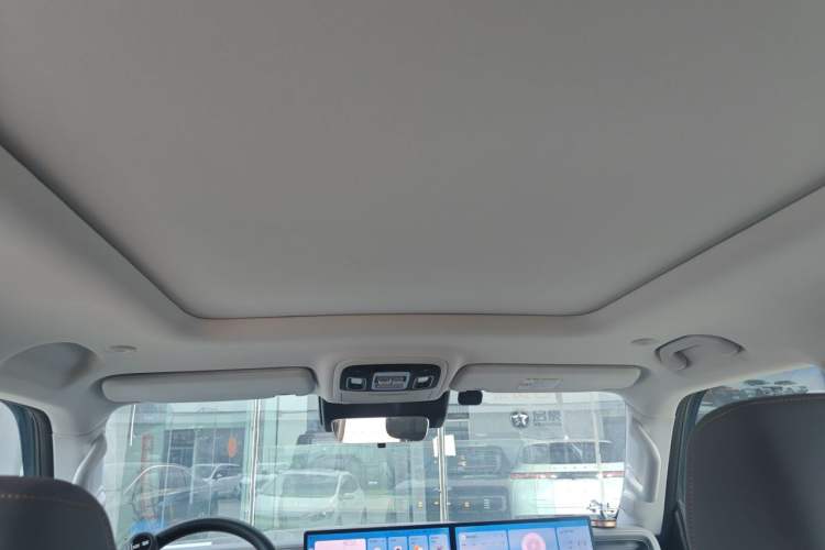 Used BAIC Off-Road BJ40 2026 2.0D Giant Screen Diesel Version Headliner