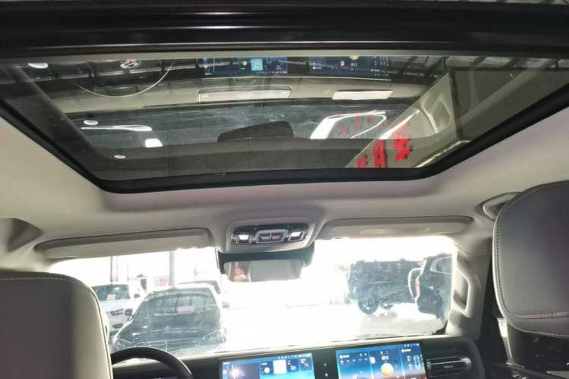 Used BAIC Off-Road BJ40 2026 Model 2.0T Gasoline Standard Edition Headliner