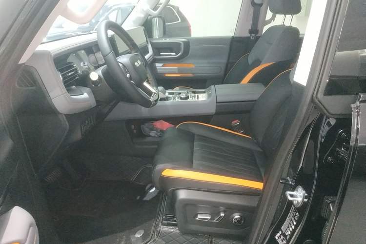 Used BAIC Off-Road BJ40 2026 Model 2.0T Gasoline Standard Edition Left Front Seat