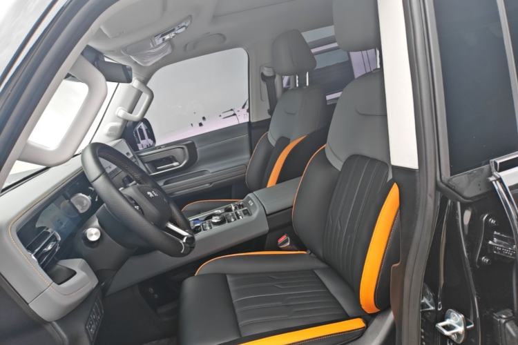 Used BAIC Off-Road BJ40 2026 Model 2.0D Diesel Edition Left Front Seat