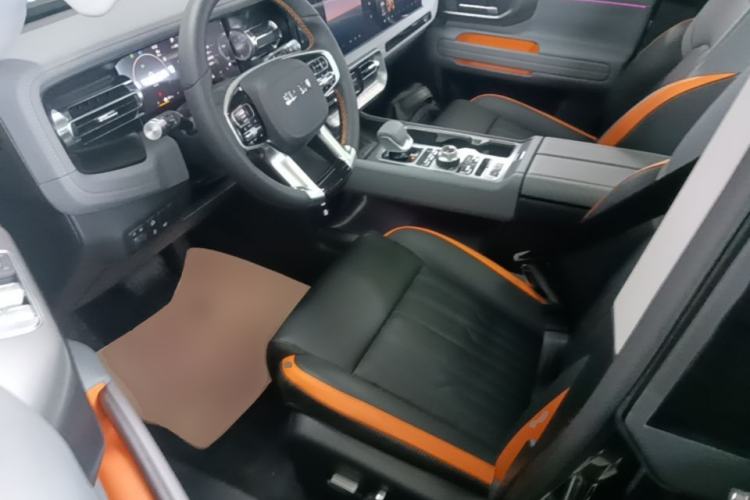 Used BAIC Off-Road BJ40 2026 Model 2.0T Gasoline Standard Edition Left Front Seat