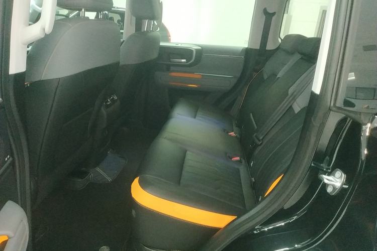 Used BAIC Off-Road BJ40 2026 Model 2.0T Gasoline Standard Edition Left Rear Seat