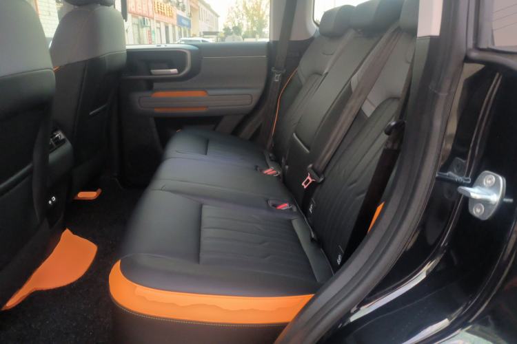Used BAIC Off-Road BJ40 2026 Model 2.0D Diesel Edition Left Rear Seat