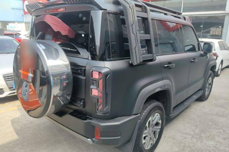 Used BAIC Off-Road BJ40 2026 2.0T Giant Screen Standard Version Rear Right 45 Deg