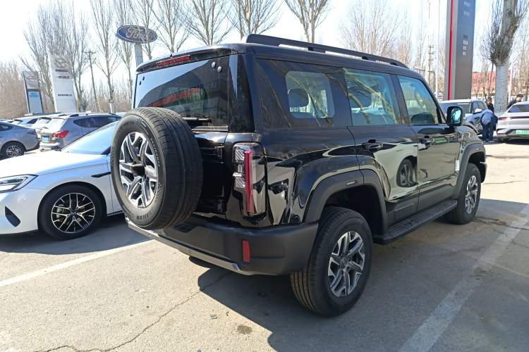 Used BAIC Off-Road BJ40 2026 Model 2.0T Gasoline Standard Edition Rear Right 45 Deg