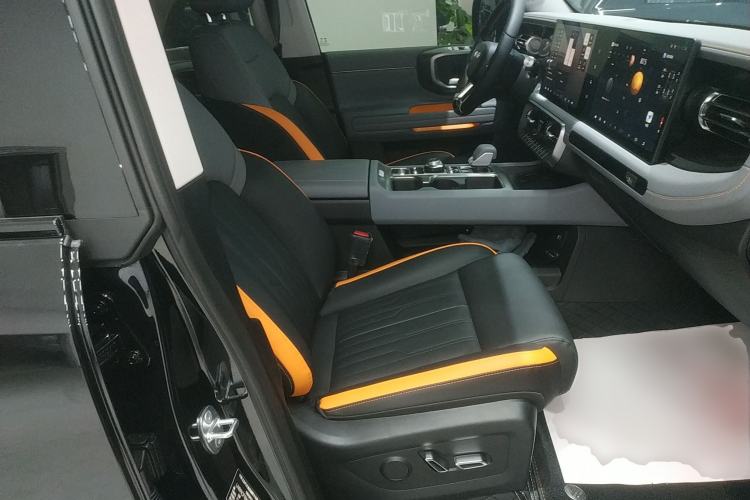 Used BAIC Off-Road BJ40 2026 Model 2.0T Gasoline Standard Edition Right Front Seat