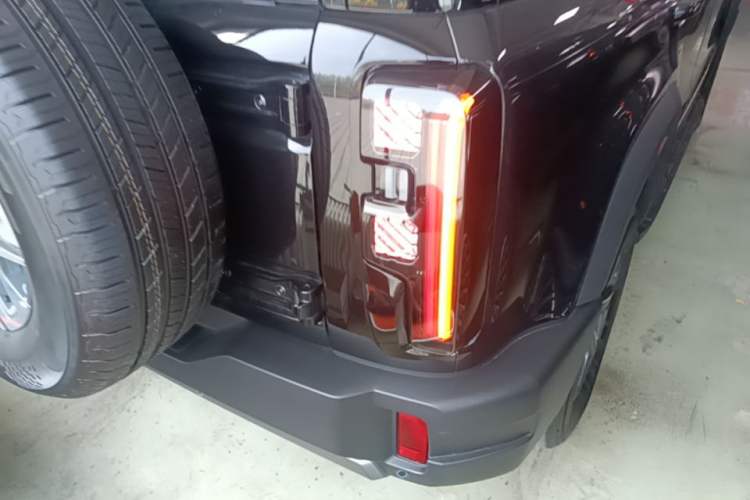 Used BAIC Off-Road BJ40 2026 Model 2.0T Gasoline Standard Edition Right Rear Taillight