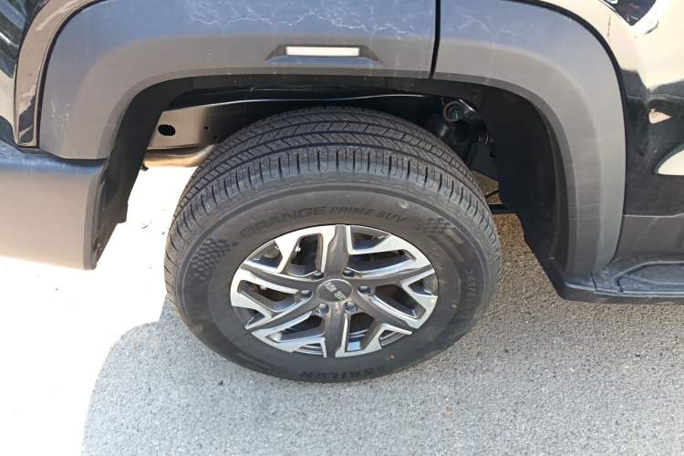 Used BAIC Off-Road BJ40 2026 Model 2.0T Gasoline Standard Edition Right Rear Wheel Hub