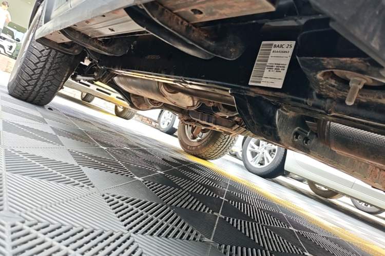 Used BAIC Off-Road BJ40 2026 Model 2.0D Diesel Edition Right Side Sill