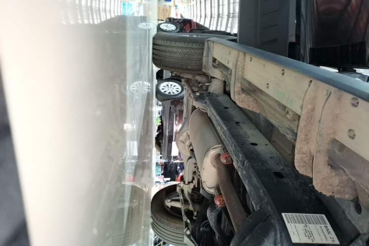 Used BAIC Off-Road BJ40 2026 Model 2.0T Gasoline Standard Edition Right Side Sill
